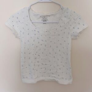 Wild Skye short sleeve textured top. Comes from a smoke free home.